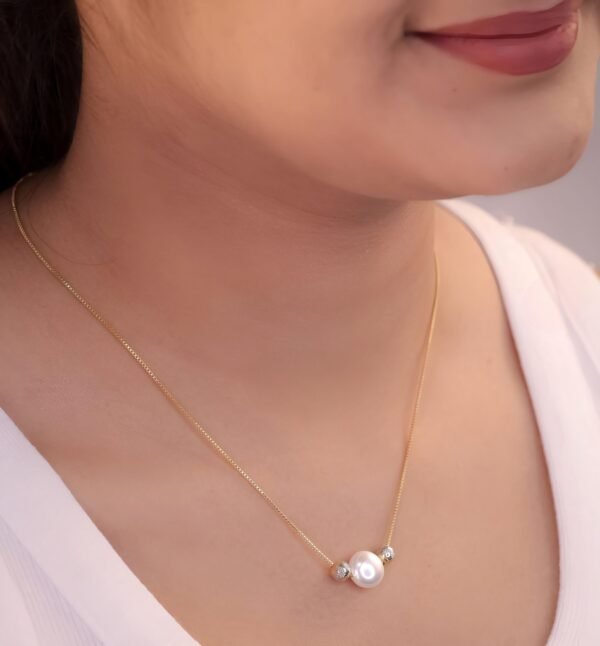 Bombshell Silver Necklace